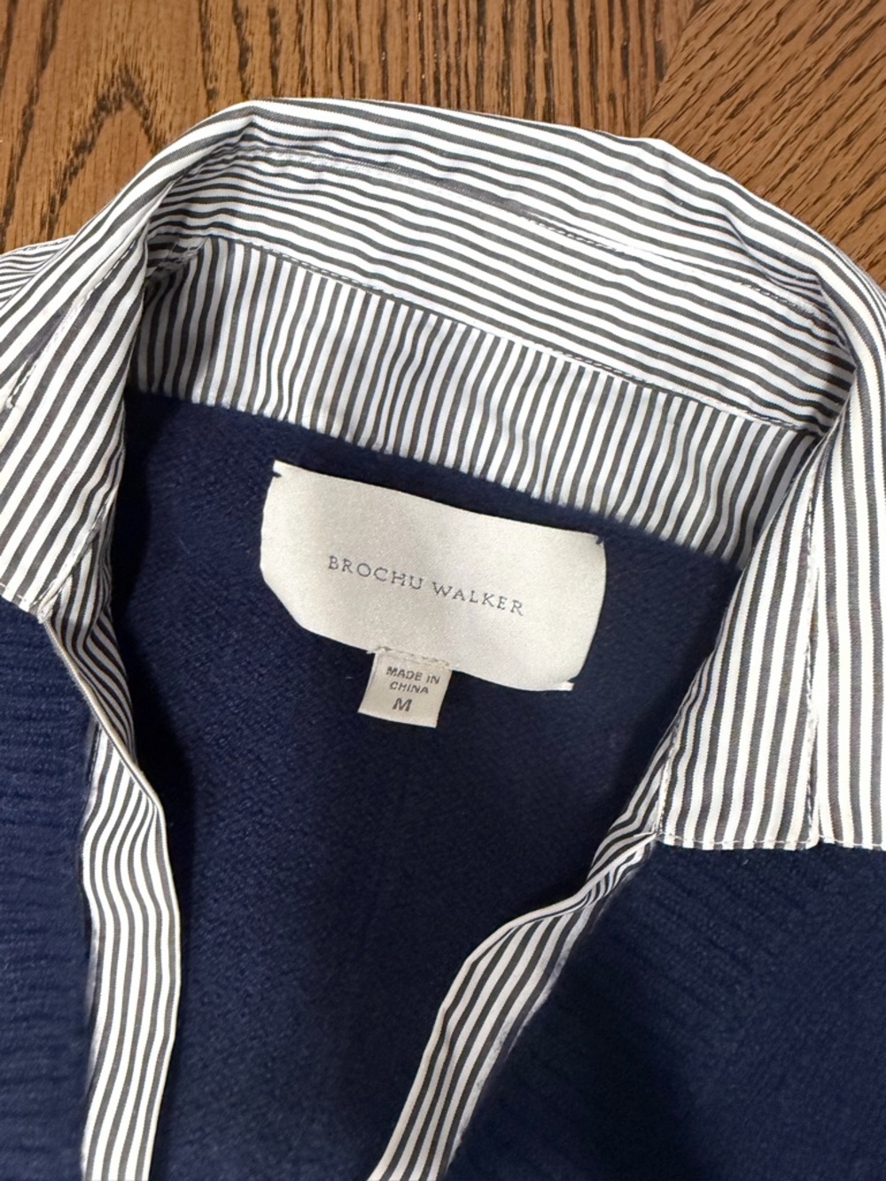 Brochu Walker Navy The Looker Layered V-Neck Sweater M - Picture 7 of 10